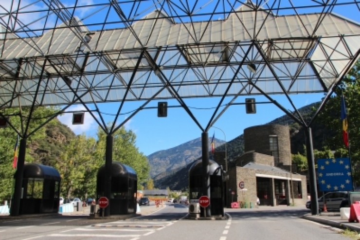 Les exportacions i les importacions han augmentat el mes passat.